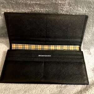 Burberry Black leather Bi-fold Wallet